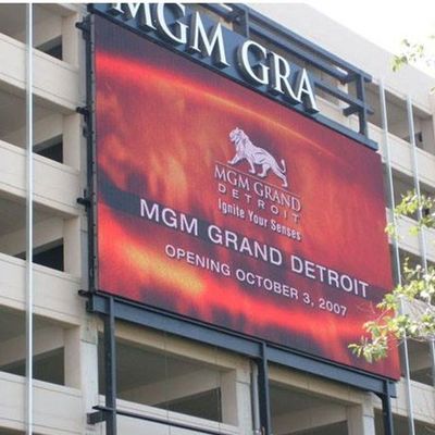 SMD RGB Video Full Color LED Display 48*2 Matrix High Definition P6.67