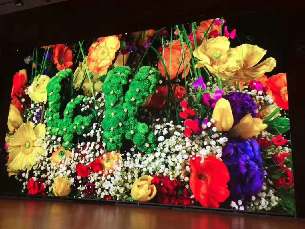 1R1G1B P2.4 Small Pixel Pitch Indoor Led Display Screen Commercial Advertising Panel