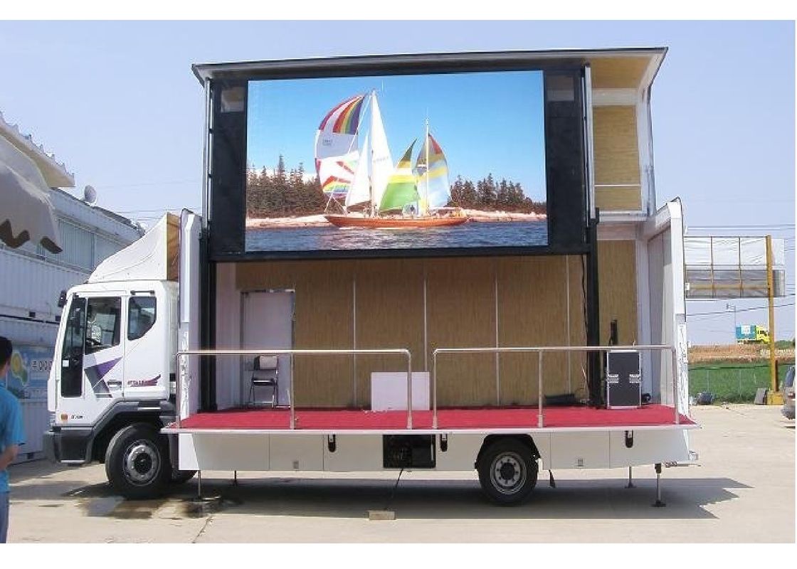 Advertising Mobile Trailer LED Display P16 Pixels Constant Current Drive Type